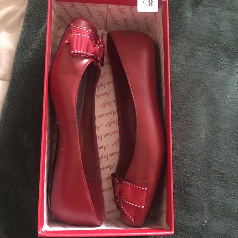 Women Red Bow Tie Flats Size 8.5!